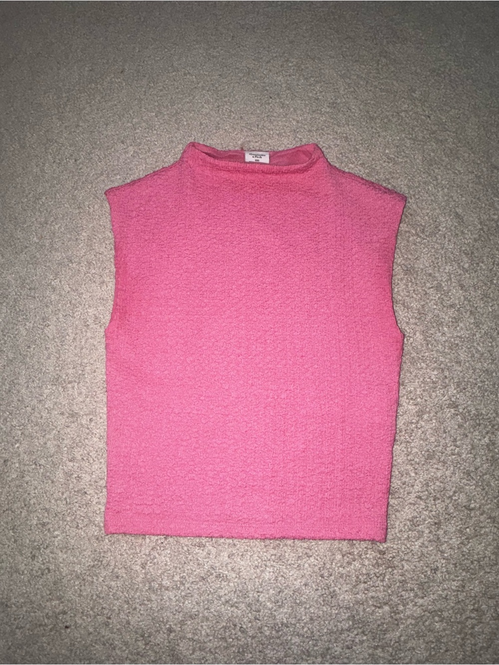 Abercrombie and Fitch mock neck sleeveless top in size xxs